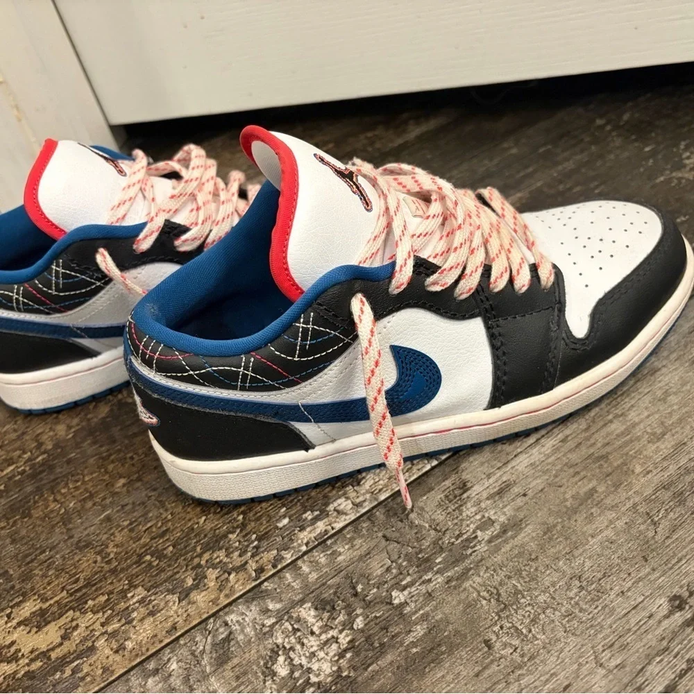 Jordan Red and Blue Sneakers EUC MENS SIZE 8 WOMENS SZ 9.5